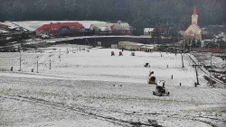 Horní část sjezdovky skiareálu Hlubočky