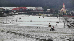 Horní část sjezdovky skiareálu Hlubočky