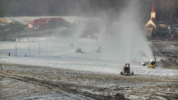Horní část sjezdovky skiareálu Hlubočky