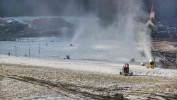 Horní část sjezdovky skiareálu Hlubočky