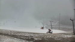 Horní část sjezdovky skiareálu Hlubočky