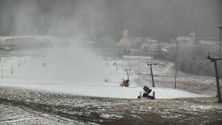 Horní část sjezdovky skiareálu Hlubočky