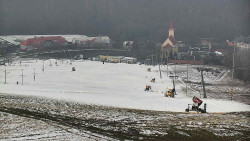 Horní část sjezdovky skiareálu Hlubočky