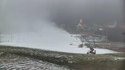 Horní část sjezdovky skiareálu Hlubočky