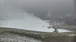 Horní část sjezdovky skiareálu Hlubočky