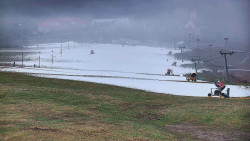 Horní část sjezdovky skiareálu Hlubočky