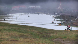 Horní část sjezdovky skiareálu Hlubočky