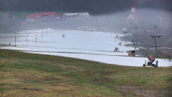 Horní část sjezdovky skiareálu Hlubočky