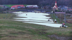 Horní část sjezdovky skiareálu Hlubočky