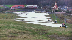 Horní část sjezdovky skiareálu Hlubočky