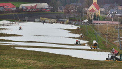 Horní část sjezdovky skiareálu Hlubočky