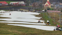 Horní část sjezdovky skiareálu Hlubočky