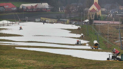 Horní část sjezdovky skiareálu Hlubočky