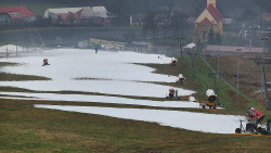 Horní část sjezdovky skiareálu Hlubočky