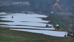 Horní část sjezdovky skiareálu Hlubočky