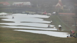 Horní část sjezdovky skiareálu Hlubočky