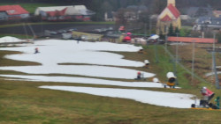 Horní část sjezdovky skiareálu Hlubočky