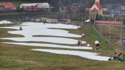 Horní část sjezdovky skiareálu Hlubočky