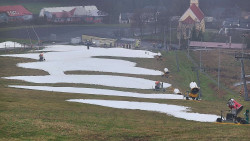 Horní část sjezdovky skiareálu Hlubočky