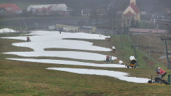 Horní část sjezdovky skiareálu Hlubočky