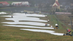 Horní část sjezdovky skiareálu Hlubočky