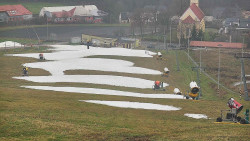 Horní část sjezdovky skiareálu Hlubočky