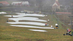 Horní část sjezdovky skiareálu Hlubočky