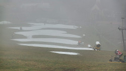 Horní část sjezdovky skiareálu Hlubočky