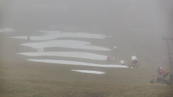 Horní část sjezdovky skiareálu Hlubočky