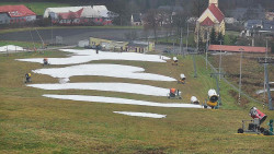 Horní část sjezdovky skiareálu Hlubočky