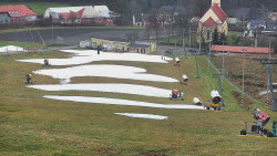 Horní část sjezdovky skiareálu Hlubočky