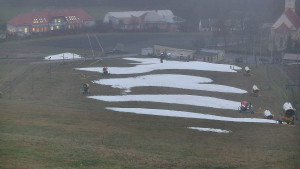 Skiareál Hlubočky - Horní část sjezdovky skiareálu Hlubočky - 15.12.2025 v 07:35 Skiareál Hlubočky - Horní část sjezdovky skiareálu Hlubočky - 15.12.2025 v 07:35