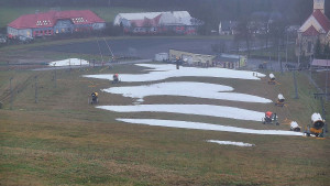 Skiareál Hlubočky - Horní část sjezdovky skiareálu Hlubočky - 15.12.2025 v 07:55 Skiareál Hlubočky - Horní část sjezdovky skiareálu Hlubočky - 15.12.2025 v 07:55