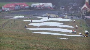 Skiareál Hlubočky - Horní část sjezdovky skiareálu Hlubočky - 15.12.2025 v 08:30 Skiareál Hlubočky - Horní část sjezdovky skiareálu Hlubočky - 15.12.2025 v 08:30