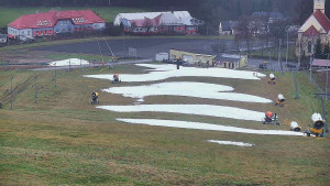 Skiareál Hlubočky - Horní část sjezdovky skiareálu Hlubočky - 15.12.2025 v 08:55 Skiareál Hlubočky - Horní část sjezdovky skiareálu Hlubočky - 15.12.2025 v 08:55