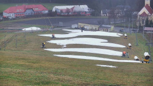 Skiareál Hlubočky - Horní část sjezdovky skiareálu Hlubočky - 15.12.2025 v 09:15 Skiareál Hlubočky - Horní část sjezdovky skiareálu Hlubočky - 15.12.2025 v 09:15