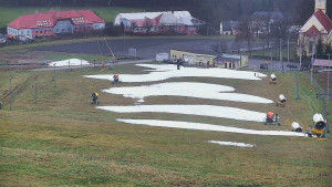 Skiareál Hlubočky - Horní část sjezdovky skiareálu Hlubočky - 15.12.2025 v 09:20 Skiareál Hlubočky - Horní část sjezdovky skiareálu Hlubočky - 15.12.2025 v 09:20