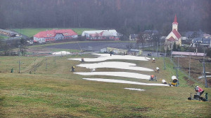 Skiareál Hlubočky - Horní část sjezdovky skiareálu Hlubočky - 15.12.2025 v 09:55 Skiareál Hlubočky - Horní část sjezdovky skiareálu Hlubočky - 15.12.2025 v 09:55