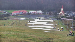 Skiareál Hlubočky - Horní část sjezdovky skiareálu Hlubočky - 15.12.2025 v 10:00 Skiareál Hlubočky - Horní část sjezdovky skiareálu Hlubočky - 15.12.2025 v 10:00