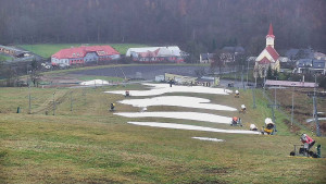 Skiareál Hlubočky - Horní část sjezdovky skiareálu Hlubočky - 15.12.2025 v 10:05 Skiareál Hlubočky - Horní část sjezdovky skiareálu Hlubočky - 15.12.2025 v 10:05