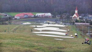Skiareál Hlubočky - Horní část sjezdovky skiareálu Hlubočky - 15.12.2025 v 10:40 Skiareál Hlubočky - Horní část sjezdovky skiareálu Hlubočky - 15.12.2025 v 10:40