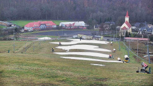 Skiareál Hlubočky - Horní část sjezdovky skiareálu Hlubočky - 15.12.2025 v 12:15 Skiareál Hlubočky - Horní část sjezdovky skiareálu Hlubočky - 15.12.2025 v 12:15