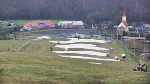 Skiareál Hlubočky - Horní část sjezdovky skiareálu Hlubočky - 15.12.2025 v 12:25 Skiareál Hlubočky - Horní část sjezdovky skiareálu Hlubočky - 15.12.2025 v 12:25