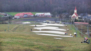 Skiareál Hlubočky - Horní část sjezdovky skiareálu Hlubočky - 15.12.2025 v 12:30 Skiareál Hlubočky - Horní část sjezdovky skiareálu Hlubočky - 15.12.2025 v 12:30