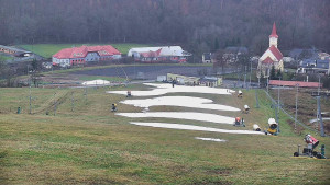 Skiareál Hlubočky - Horní část sjezdovky skiareálu Hlubočky - 15.12.2025 v 12:55 Skiareál Hlubočky - Horní část sjezdovky skiareálu Hlubočky - 15.12.2025 v 12:55