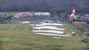 Skiareál Hlubočky - Horní část sjezdovky skiareálu Hlubočky - 15.12.2025 v 13:25 Skiareál Hlubočky - Horní část sjezdovky skiareálu Hlubočky - 15.12.2025 v 13:25