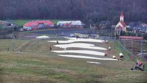 Skiareál Hlubočky - Horní část sjezdovky skiareálu Hlubočky - 15.12.2025 v 15:20 Skiareál Hlubočky - Horní část sjezdovky skiareálu Hlubočky - 15.12.2025 v 15:20