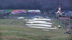 Horní část sjezdovky skiareálu Hlubočky