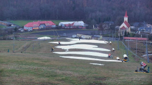 Skiareál Hlubočky - Horní část sjezdovky skiareálu Hlubočky - 15.12.2025 v 15:40 Skiareál Hlubočky - Horní část sjezdovky skiareálu Hlubočky - 15.12.2025 v 15:40