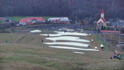 Horní část sjezdovky skiareálu Hlubočky